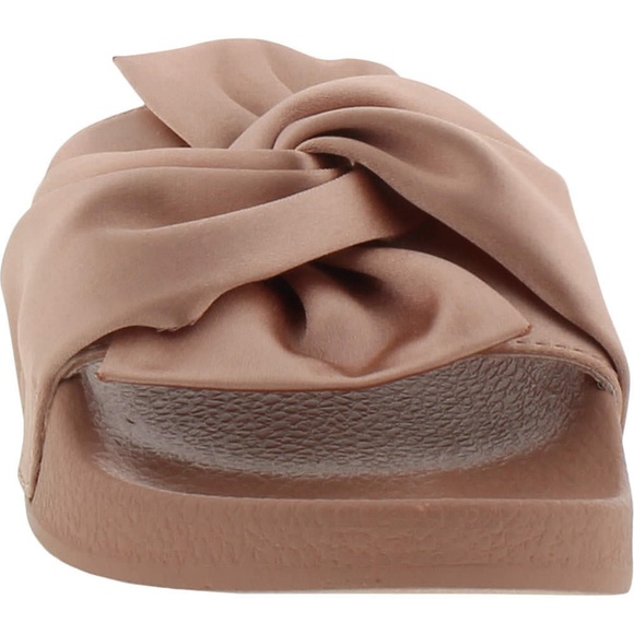 Kenneth Cole Kids Shoes - Assorted Sizes - Picture 4 of 6